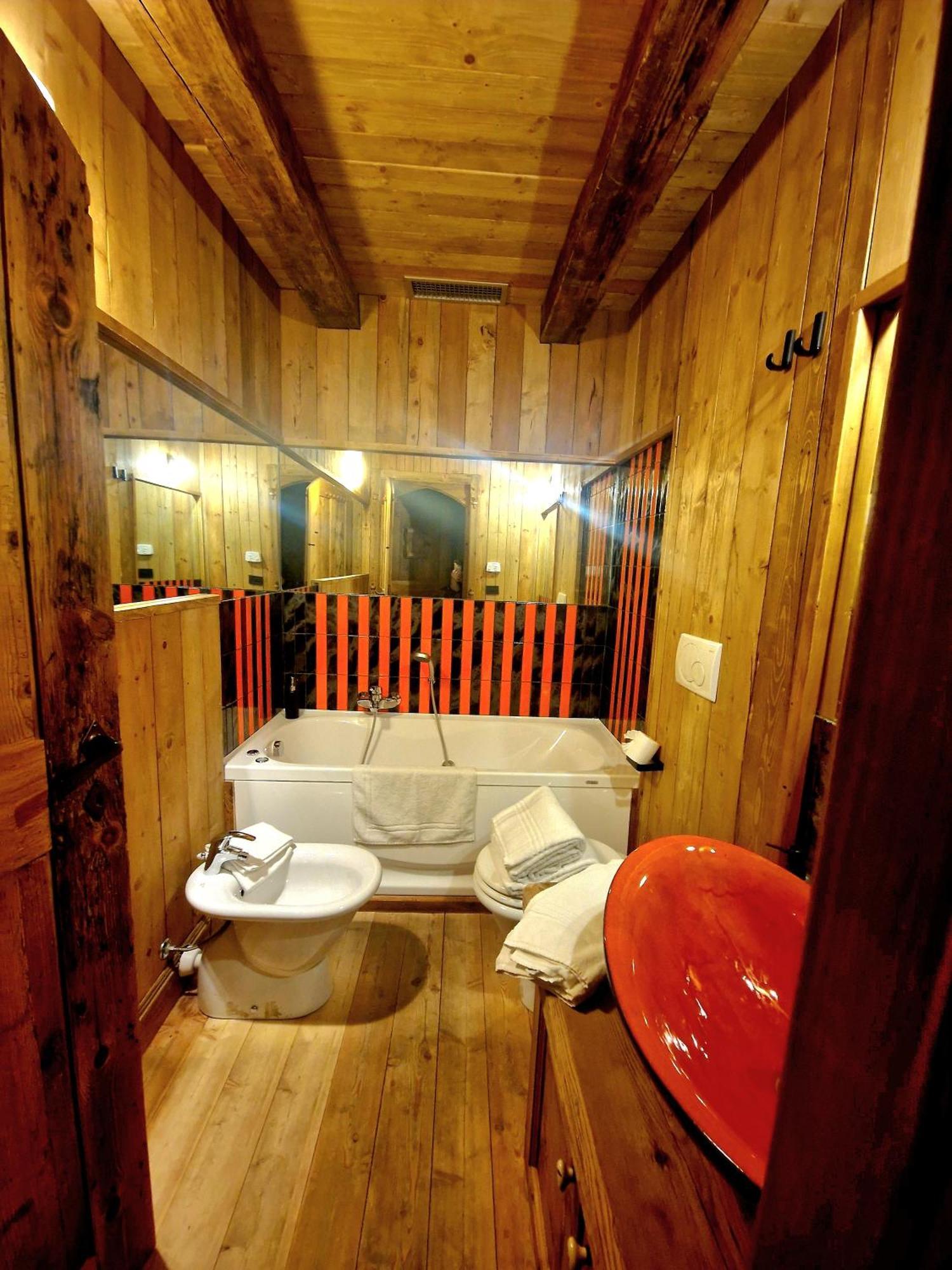 Chalet Euthalia Restaurant & Suites San Giacomo  Exterior foto